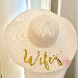 Women’s Embroidered Straw Sun Hat